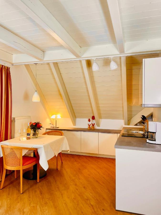 Im Winkel Appartements Und Zimmer Лангенарген Экстерьер фото